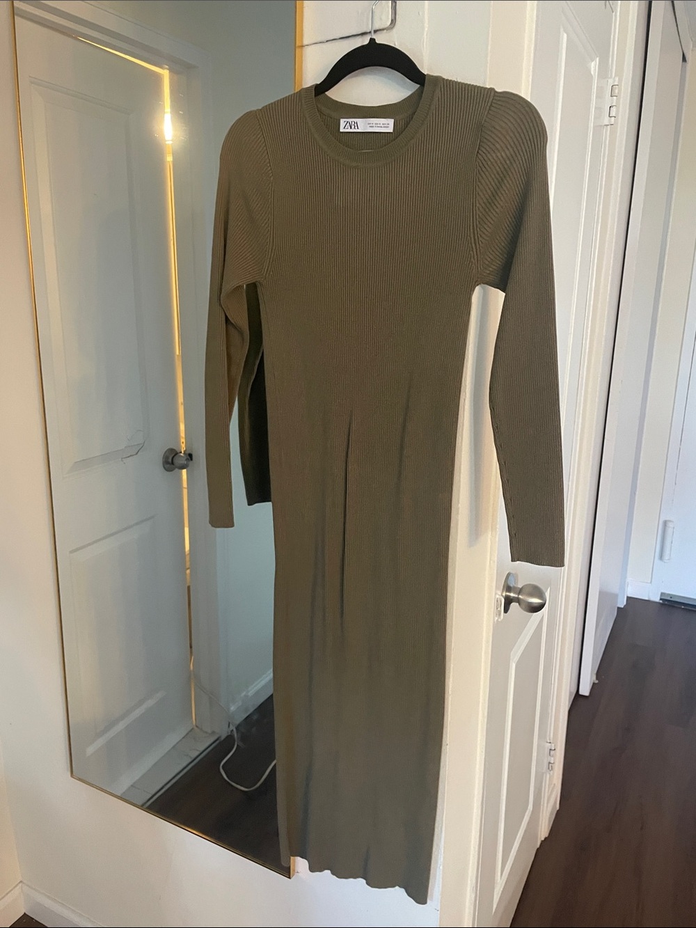 Zara Olive Green Ribbed Long-Sleeve Midi Dress